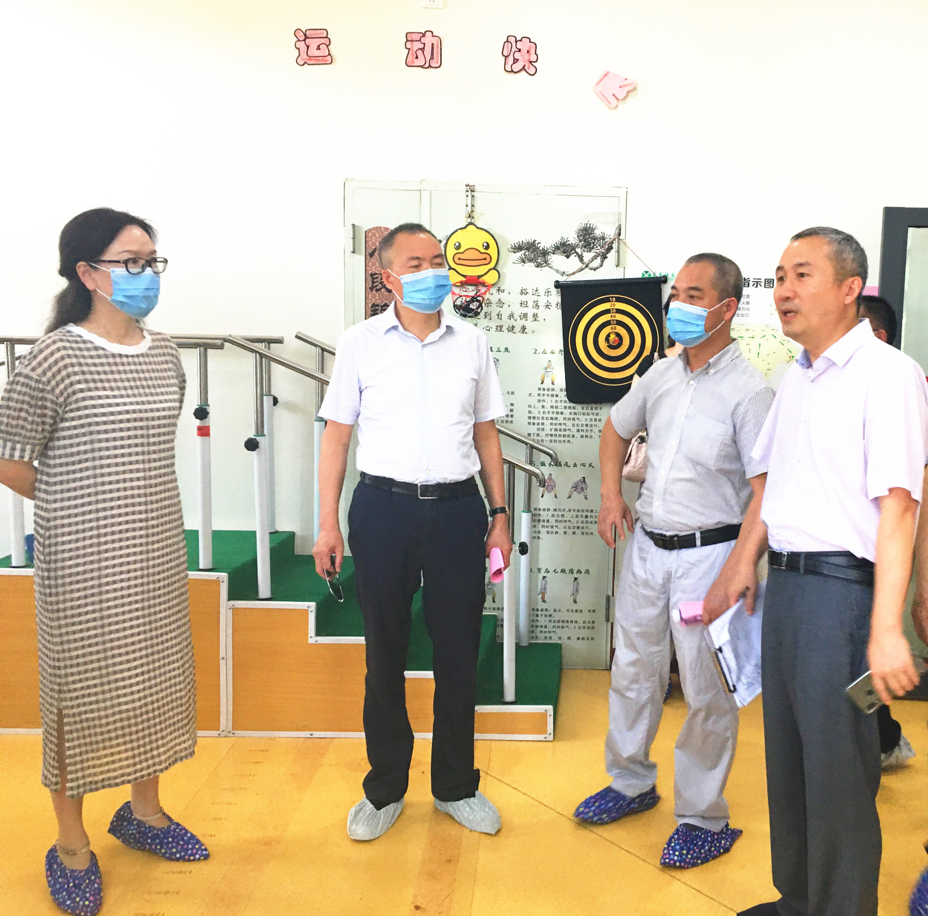 江陽區、龍馬潭區政協領導調研康樂佳園