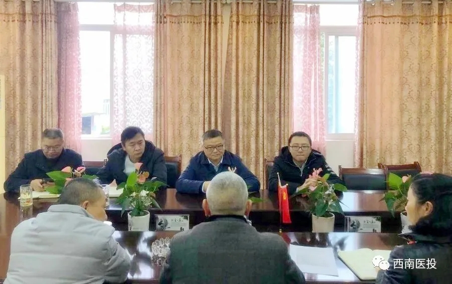 瀘州市委副秘書長李馨齡率隊調研天植中藥公司