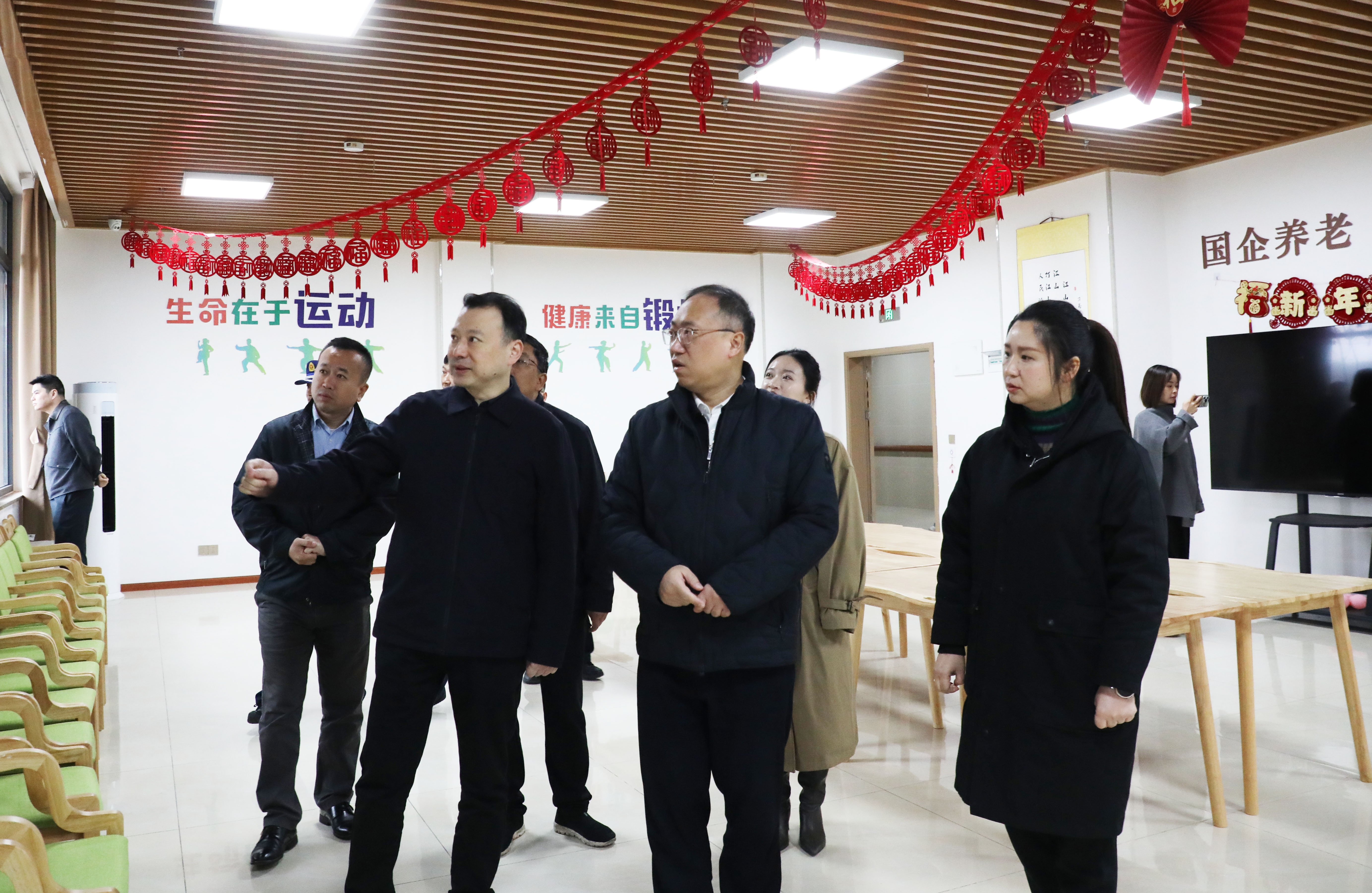 瀘州市委常委、江陽區委書記郭宏川率隊調研江陽區失能照護中心安全管理工作